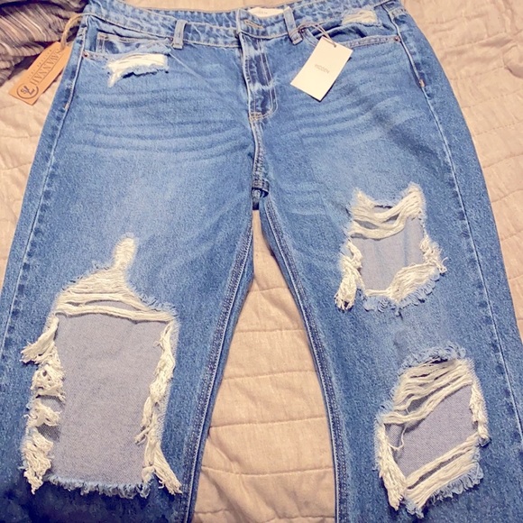 Boyfriend Jean - Picture 3 of 3